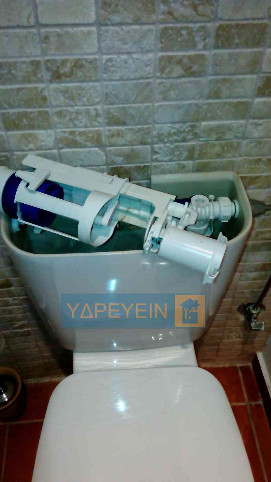 Αντικατάσταση μηχανισμού καζανακίου